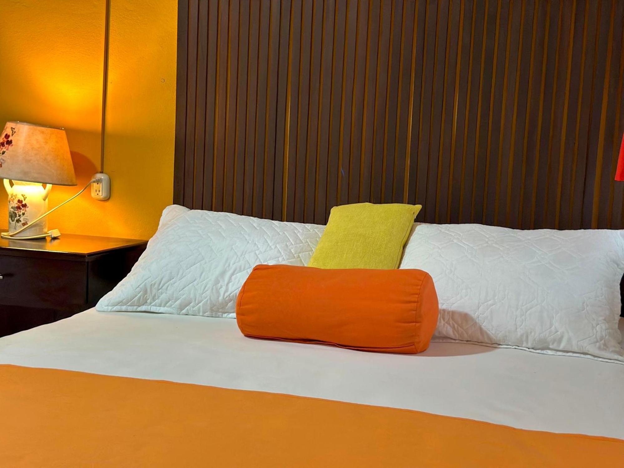 Hotel San Miguel Flores Room photo